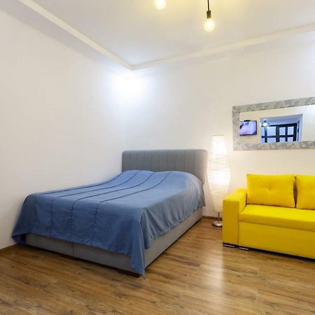 Modern Apartment In The Heart Of Old Tiflis Exterior foto